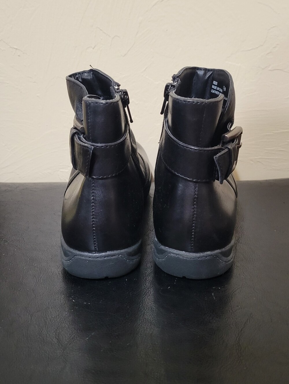 Clarks Women's Chris Sydney Ankle Boots Size 7.5M - Picture 5 of 7